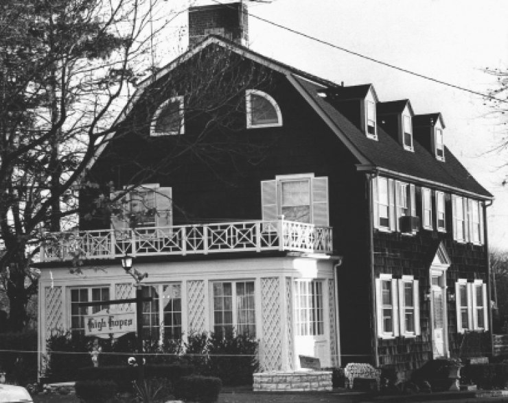 Amerika'nın En Lanetli Evi Amityville'de Yaşanılan Doğa Üstü Olaylar