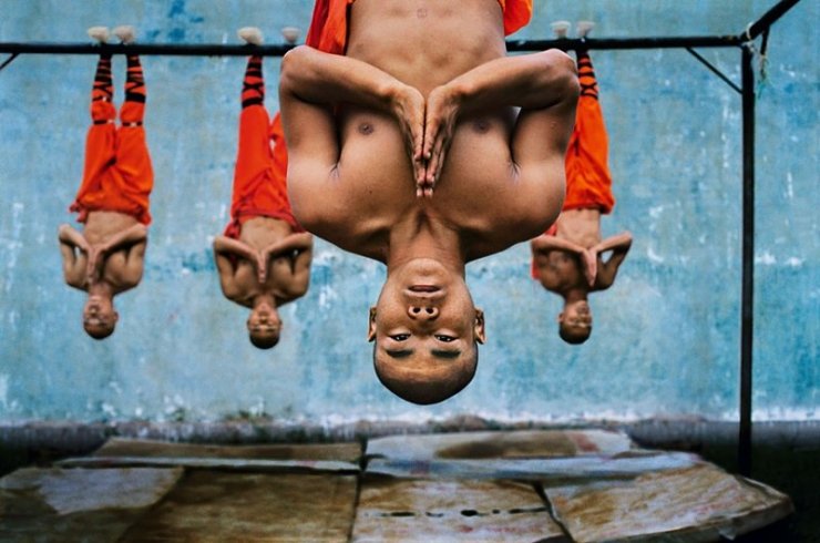 Shaolin Rahiplerinin Bedensel Sınır Tanımayan Kung-Fu Sanatı
