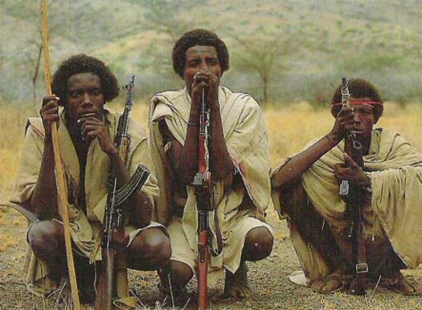 Африканский народ 7 букв. Афар народ Африки. Народы Эфиопии Афар. Оромо Эфиопия. Северная Африка люди.